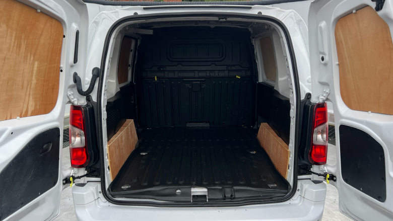 Peugeot Partner Long Diesel 950 1.5 BlueHDi 100 Asphalt Premium + Van